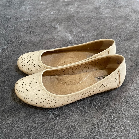 White Mountain Womens Flats Shoes - Picture 3 of 10